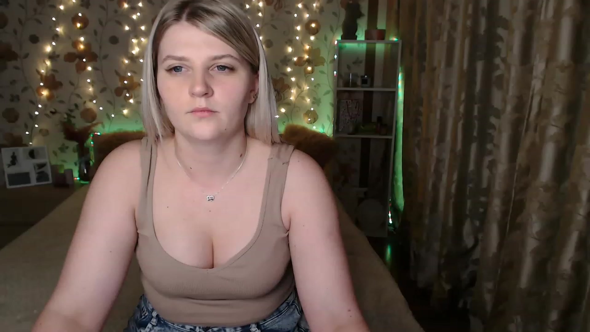Gallery image thumbnail from Nice_Ass007's myfreecams stream on, 06/08/2023, 02:25 image 1 of 20