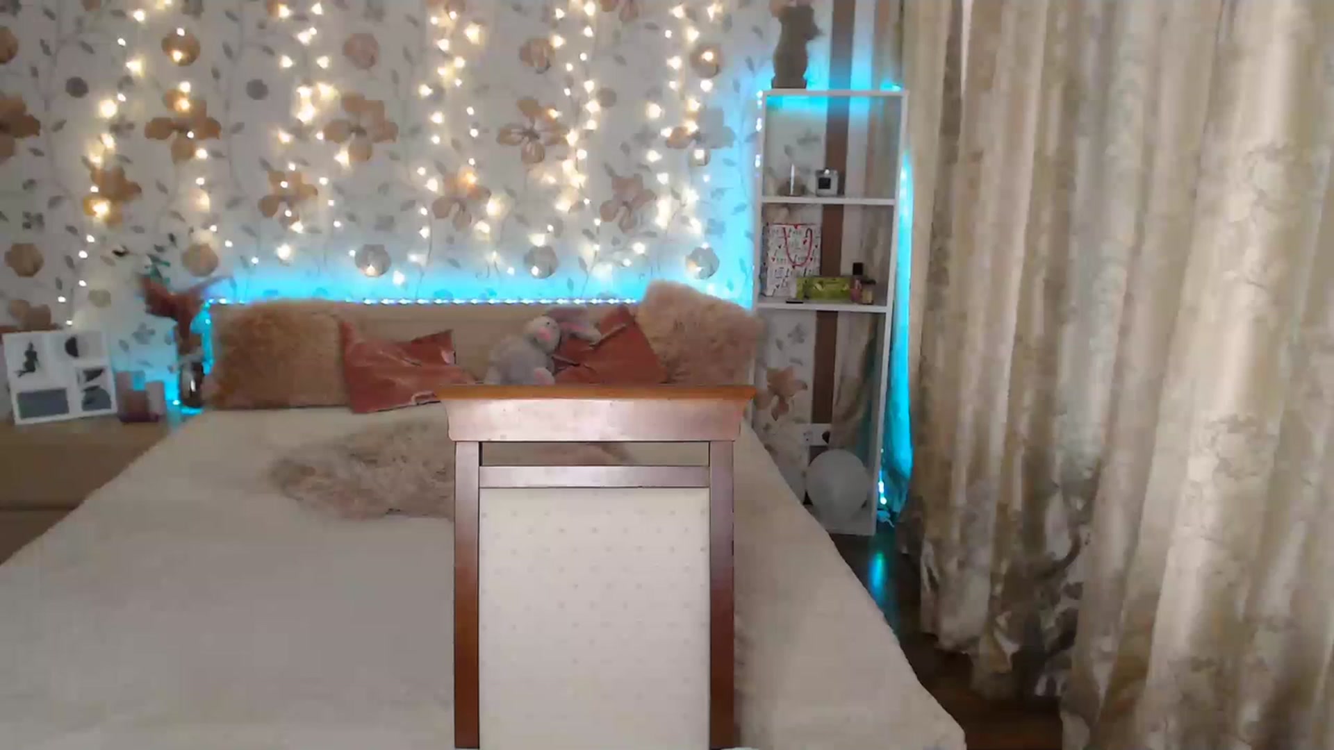 Gallery image thumbnail from Nice_Ass007's myfreecams stream on, 06/08/2023, 04:40 image 8 of 20