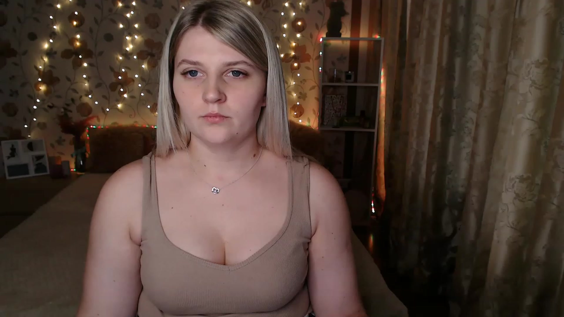 Gallery image thumbnail from Nice_Ass007's myfreecams stream on, 06/08/2023, 04:40 image 4 of 20
