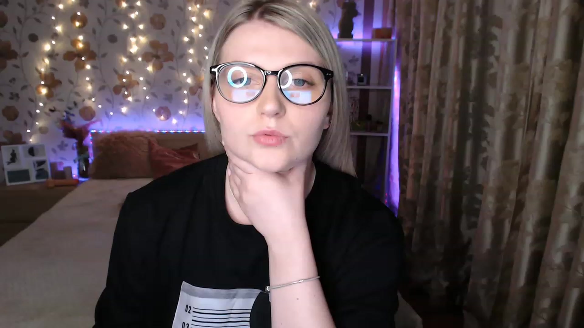 Gallery image thumbnail from Nice_Ass007's myfreecams stream on, 06/08/2023, 20:04 image 9 of 20