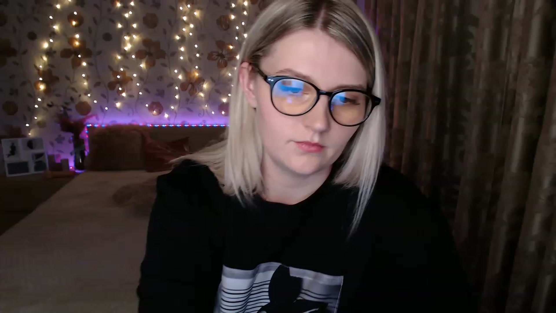 Gallery image thumbnail from Nice_Ass007's myfreecams stream on, 06/08/2023, 20:52 image 4 of 20