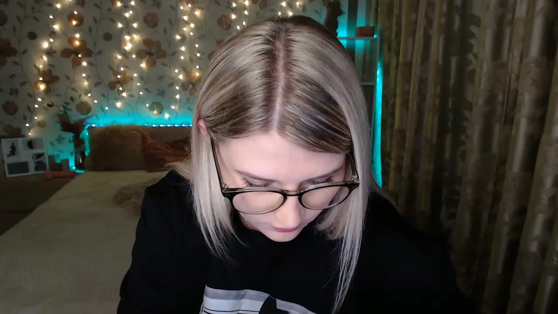 Gallery image thumbnail from Nice_Ass007's myfreecams stream on, 06/08/2023, 20:52 image 6 of 20