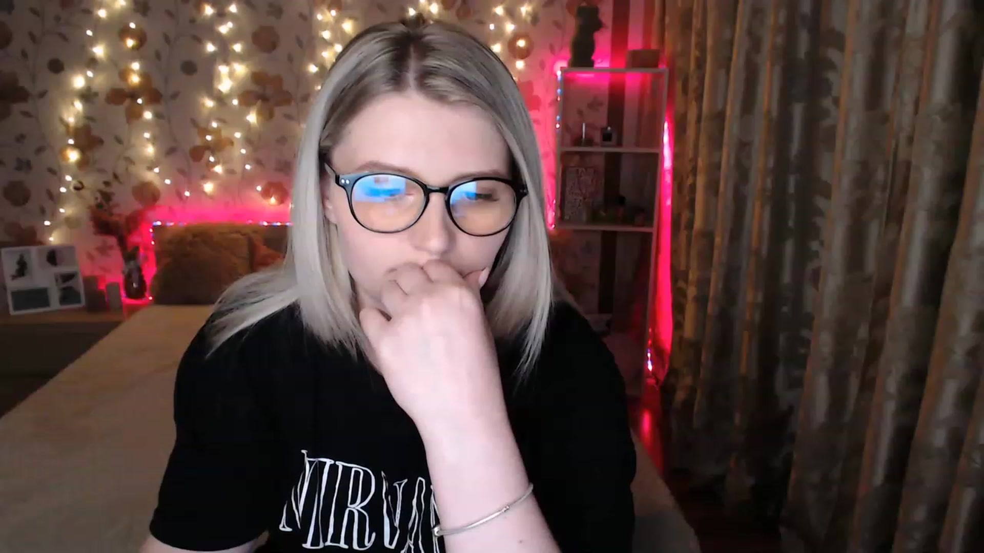 Gallery image thumbnail from Nice_Ass007's myfreecams stream on, 06/08/2023, 23:17 image 5 of 20