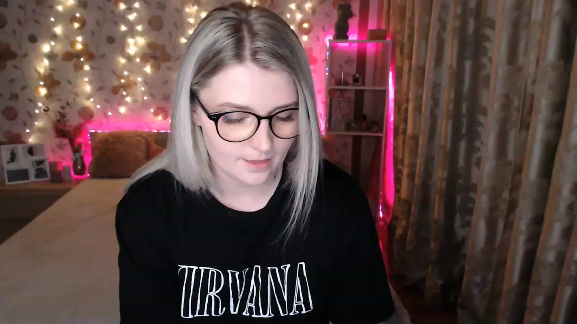 Gallery image thumbnail from Nice_Ass007's myfreecams stream on, 06/08/2023, 23:17 image 4 of 20