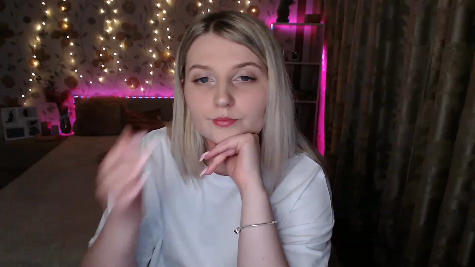 Gallery image thumbnail from Nice_Ass007's myfreecams stream on, 06/09/2023, 20:46 image 12 of 20