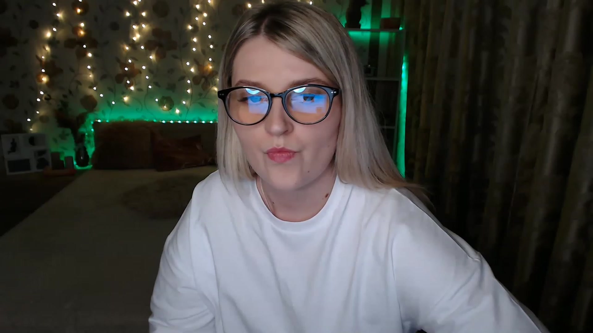 Gallery image thumbnail from Nice_Ass007's myfreecams stream on, 06/09/2023, 20:46 image 19 of 20