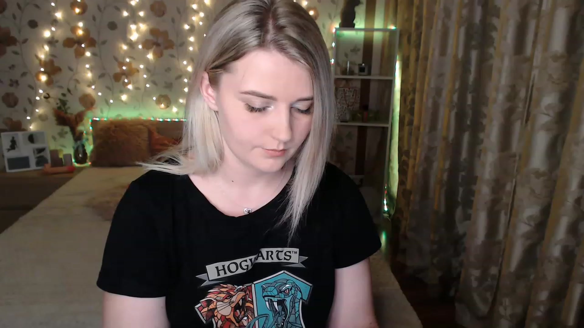 Gallery image thumbnail from Nice_Ass007's myfreecams stream on, 06/10/2023, 20:17 image 8 of 20