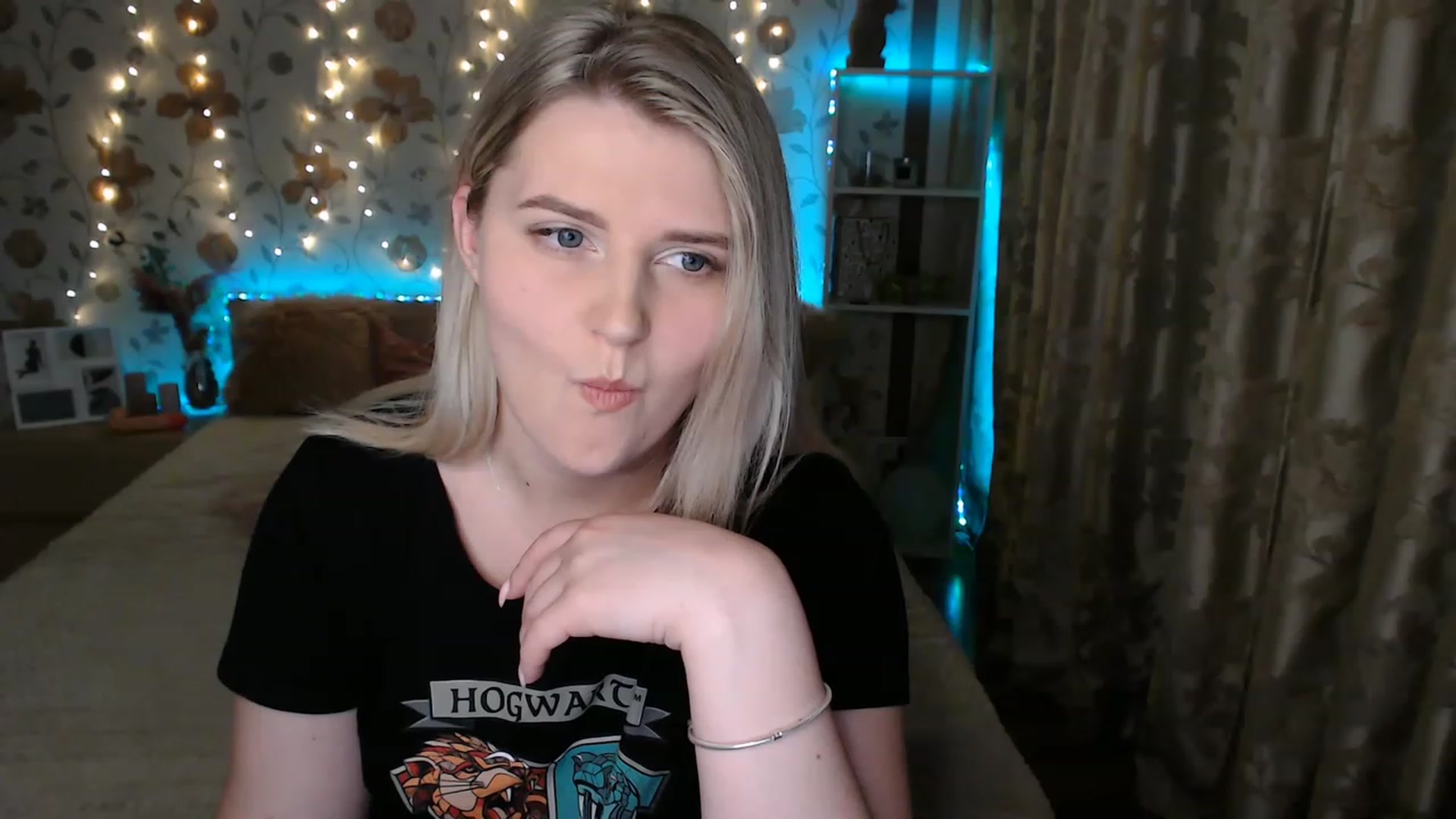 Gallery image thumbnail from Nice_Ass007's myfreecams stream on, 06/10/2023, 21:42 image 2 of 20