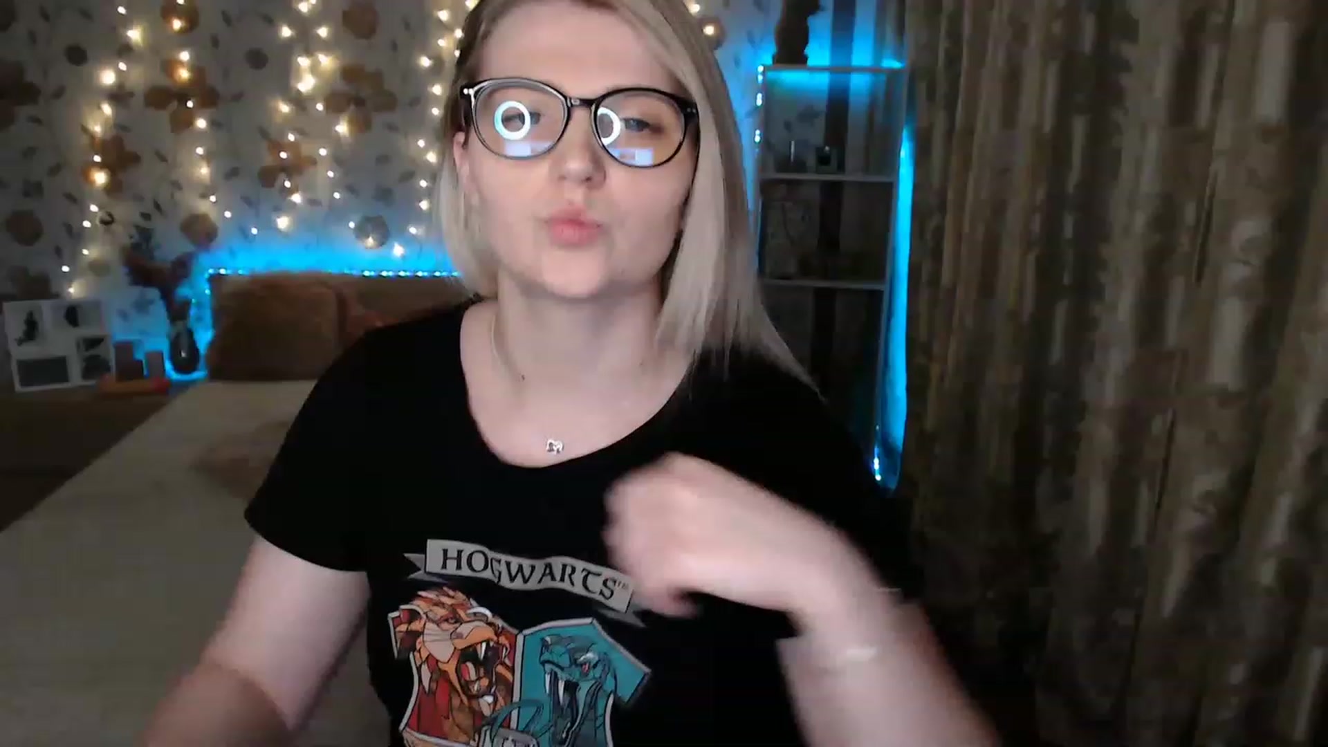 Gallery image thumbnail from Nice_Ass007's myfreecams stream on, 06/10/2023, 23:26 image 16 of 20