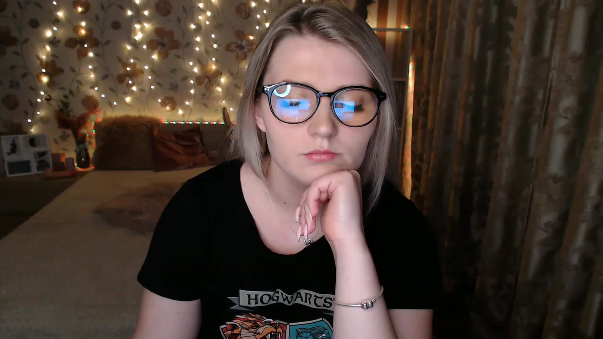 Gallery image thumbnail from Nice_Ass007's myfreecams stream on, 06/11/2023, 24:49 image 9 of 20