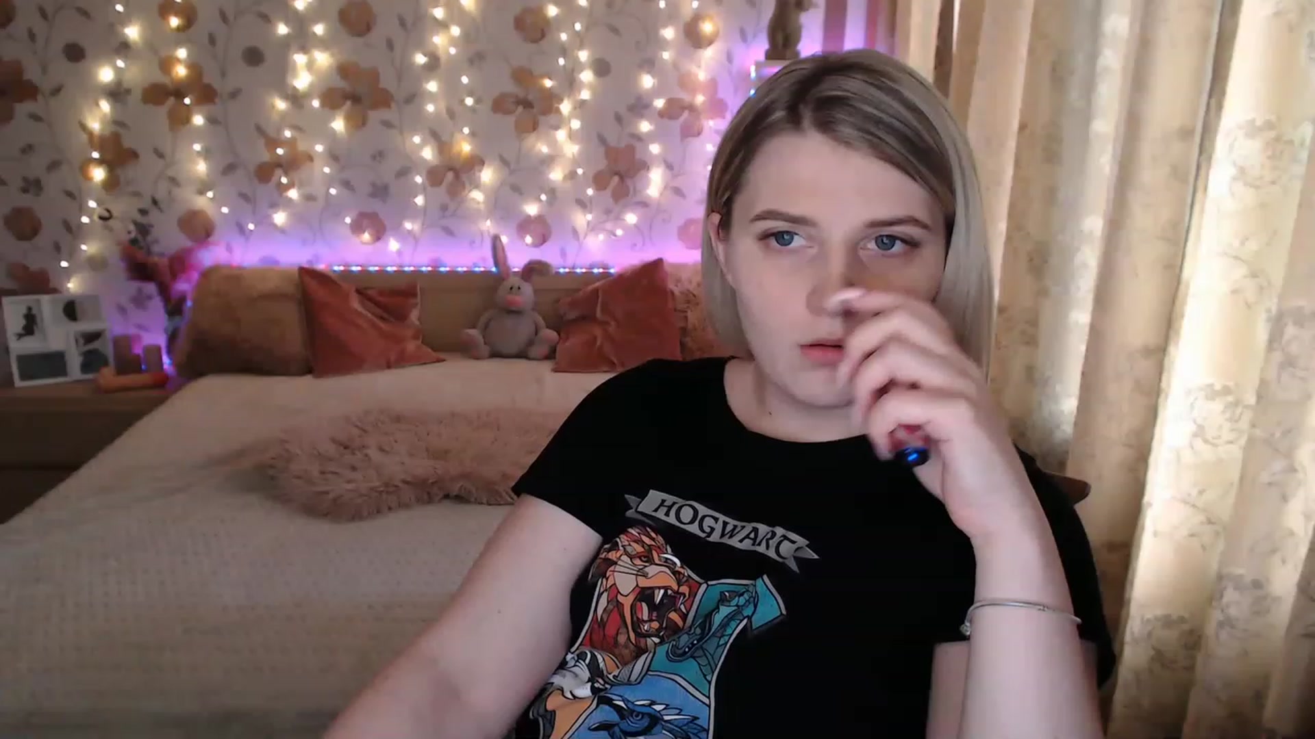 Gallery image thumbnail from Nice_Ass007's myfreecams stream on, 06/11/2023, 04:22 image 1 of 20