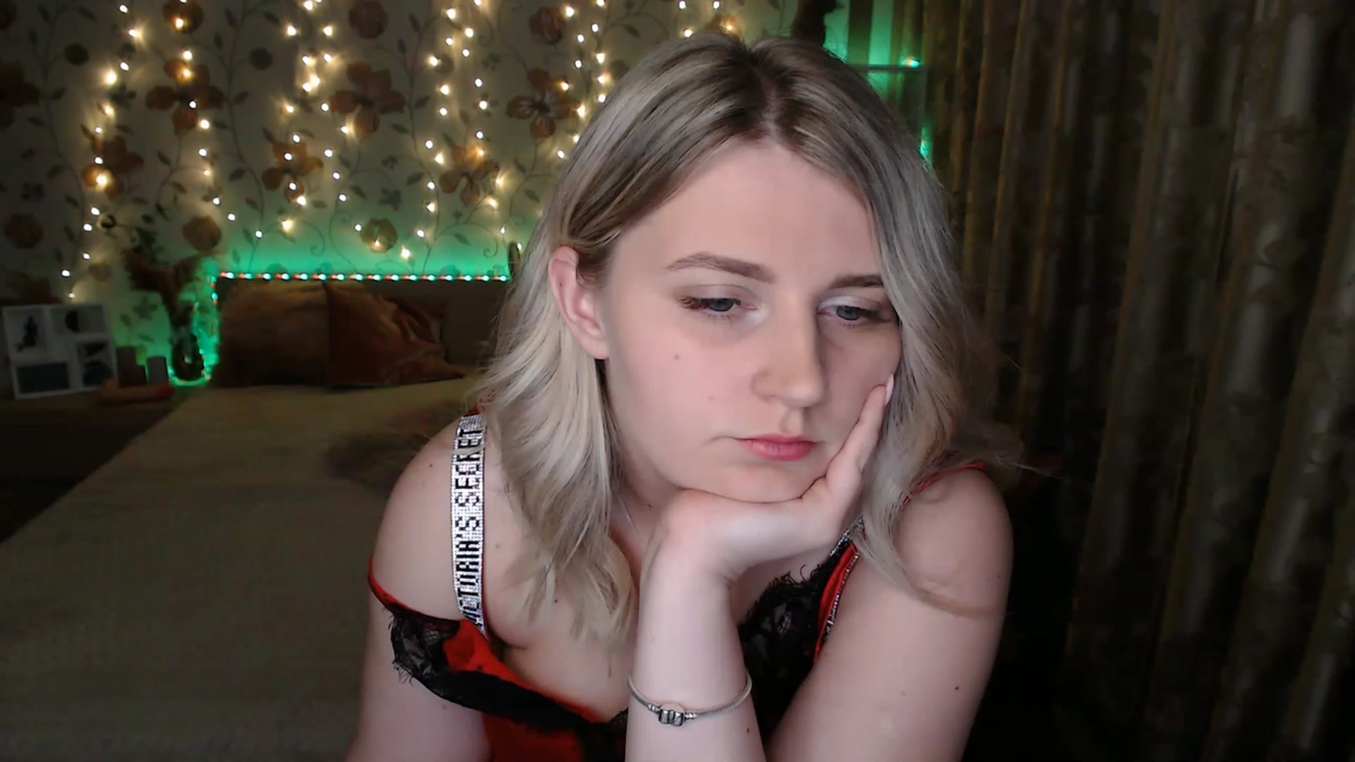 Gallery image thumbnail from Nice_Ass007's myfreecams stream on, 06/11/2023, 21:14 image 16 of 20