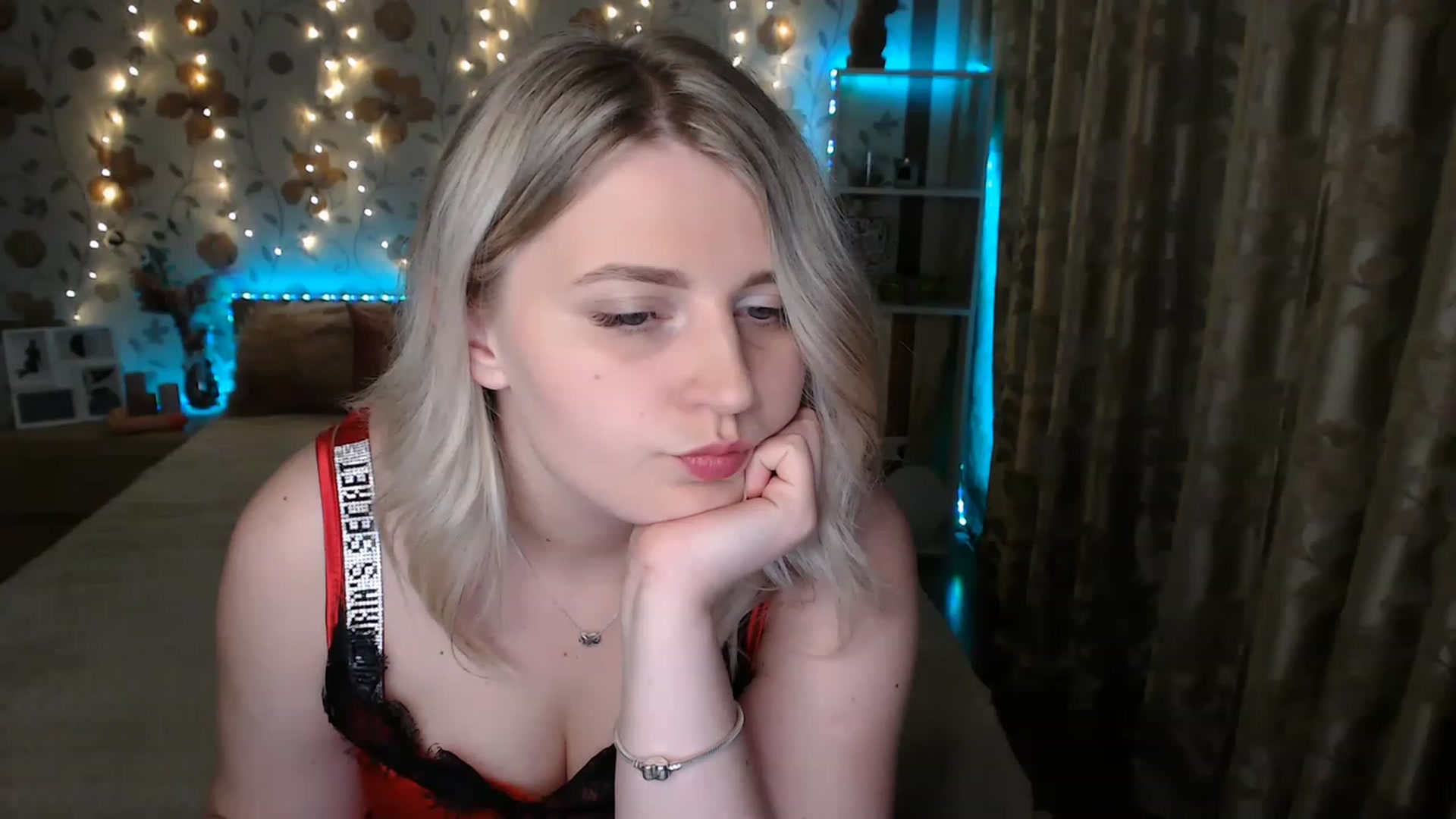 Gallery image thumbnail from Nice_Ass007's myfreecams stream on, 06/11/2023, 21:14 image 13 of 20