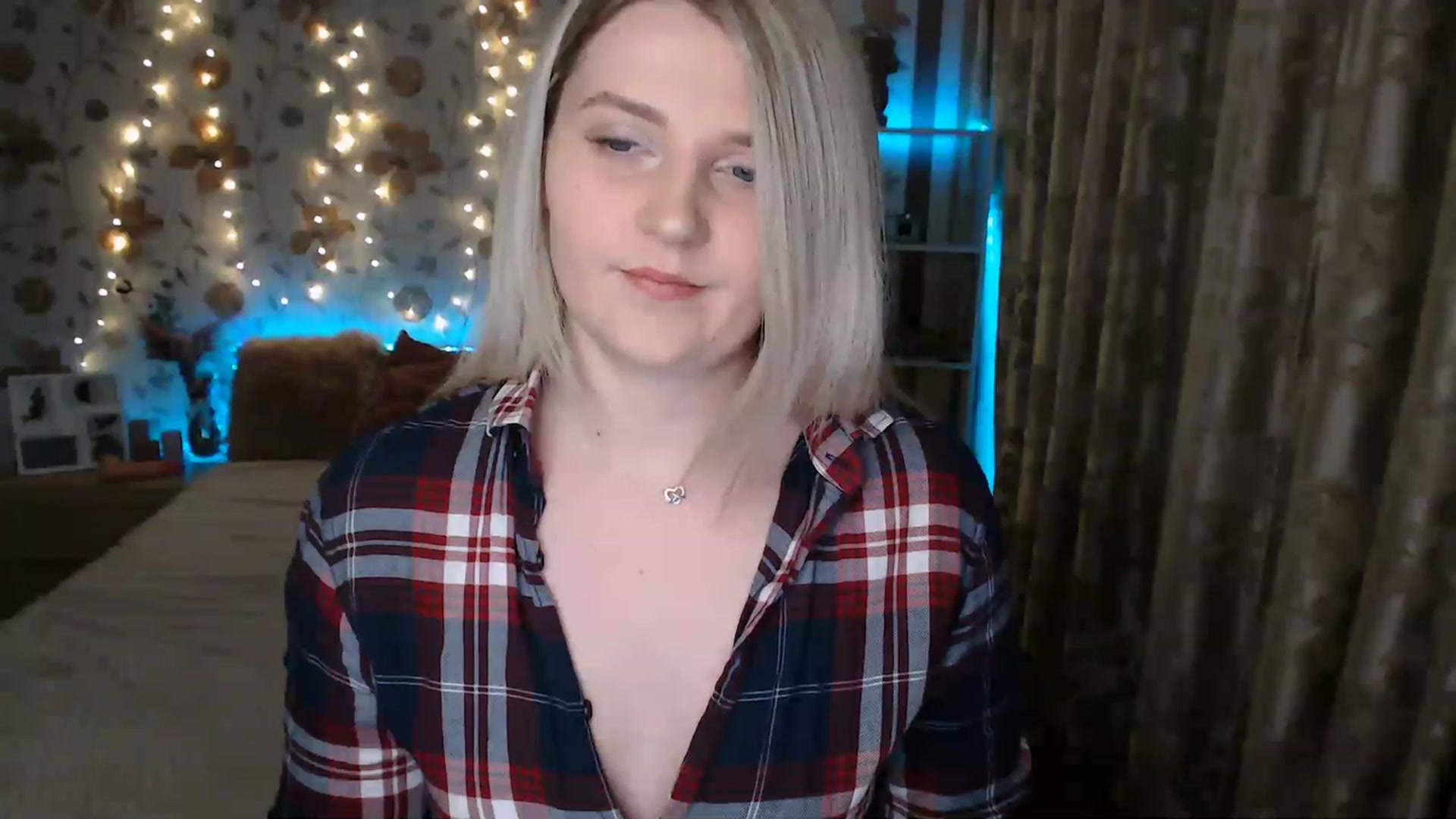 Gallery image thumbnail from Nice_Ass007's myfreecams stream on, 06/13/2023, 19:33 image 17 of 20