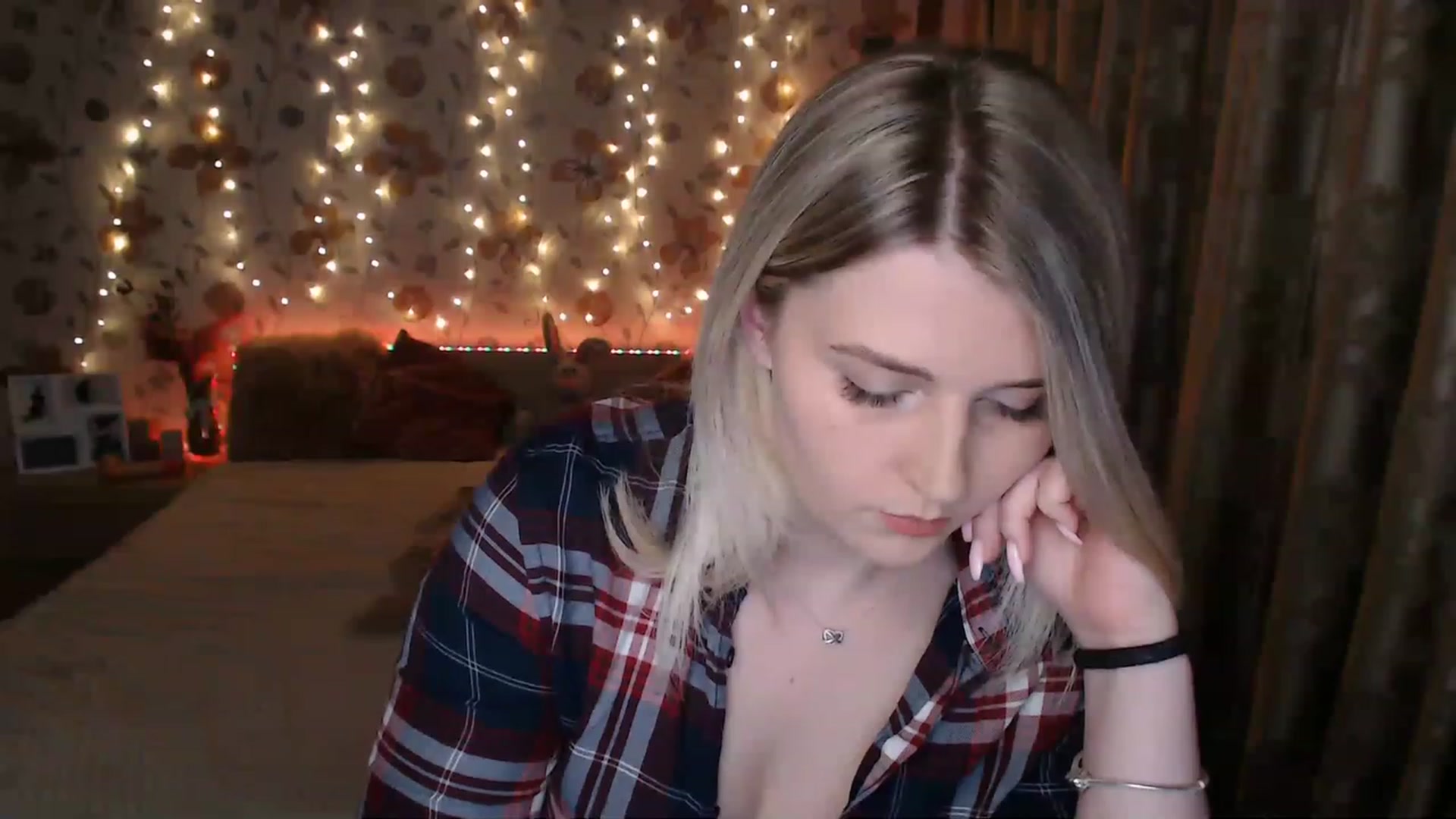 Gallery image thumbnail from Nice_Ass007's myfreecams stream on, 06/13/2023, 19:33 image 2 of 20