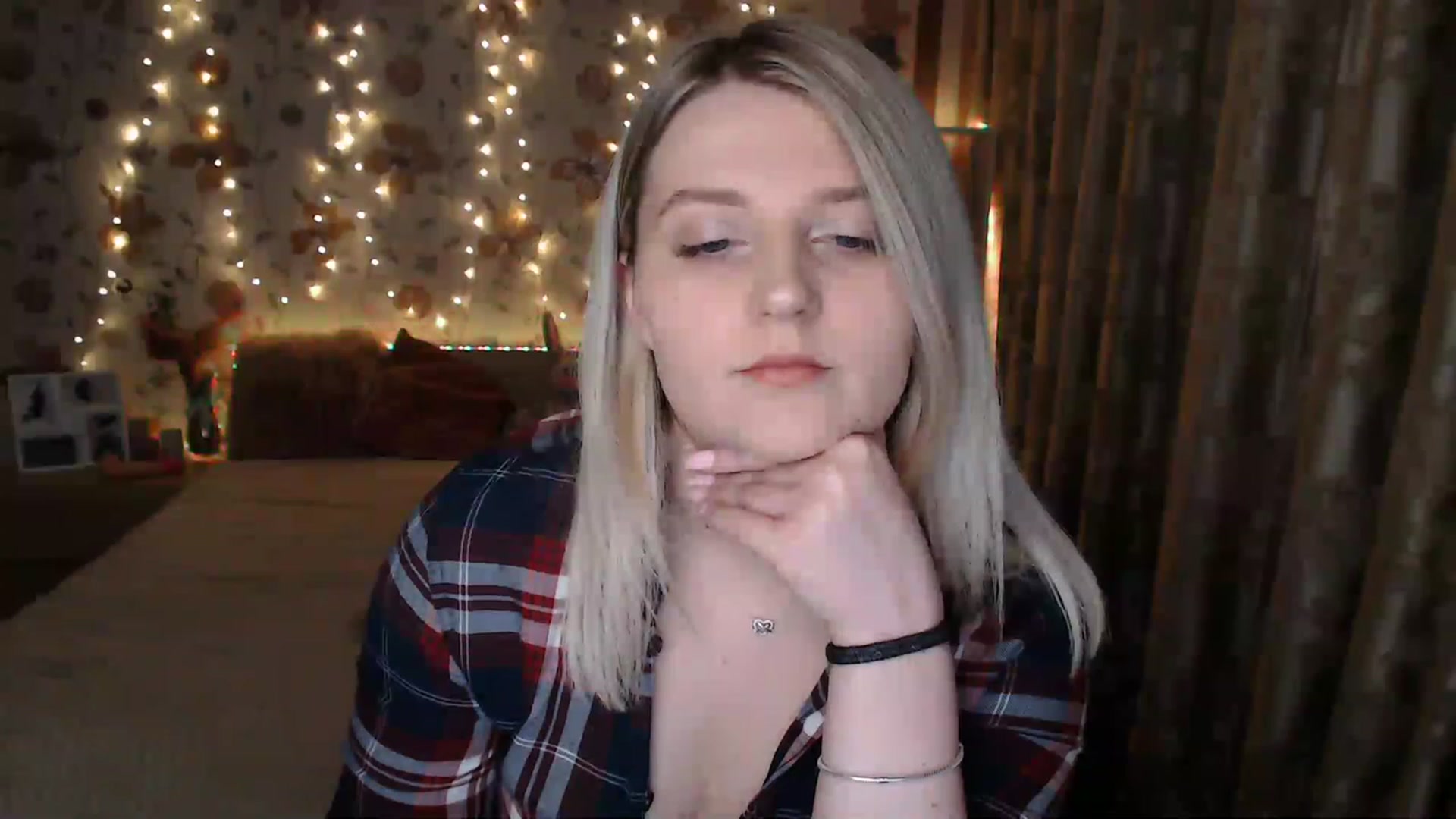 Gallery image thumbnail from Nice_Ass007's myfreecams stream on, 06/13/2023, 19:33 image 5 of 20