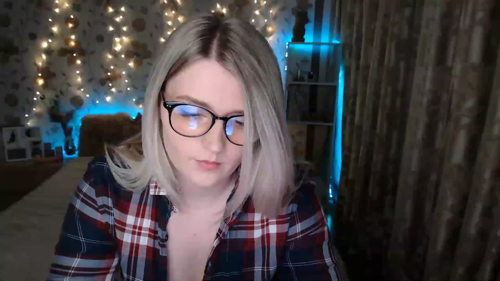 Gallery image thumbnail from Nice_Ass007's myfreecams stream on, 06/13/2023, 20:26 image 14 of 20