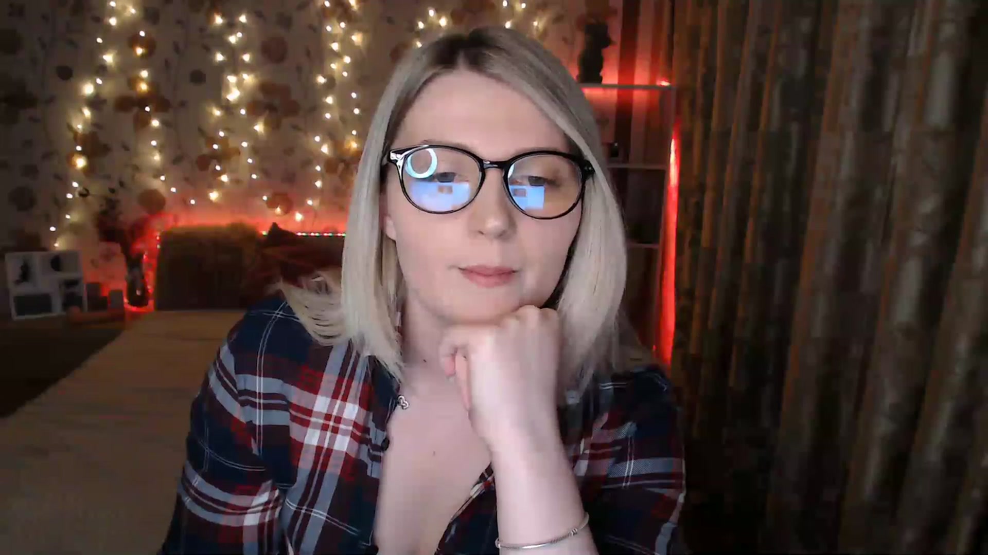 Gallery image thumbnail from Nice_Ass007's myfreecams stream on, 06/13/2023, 20:26 image 11 of 20