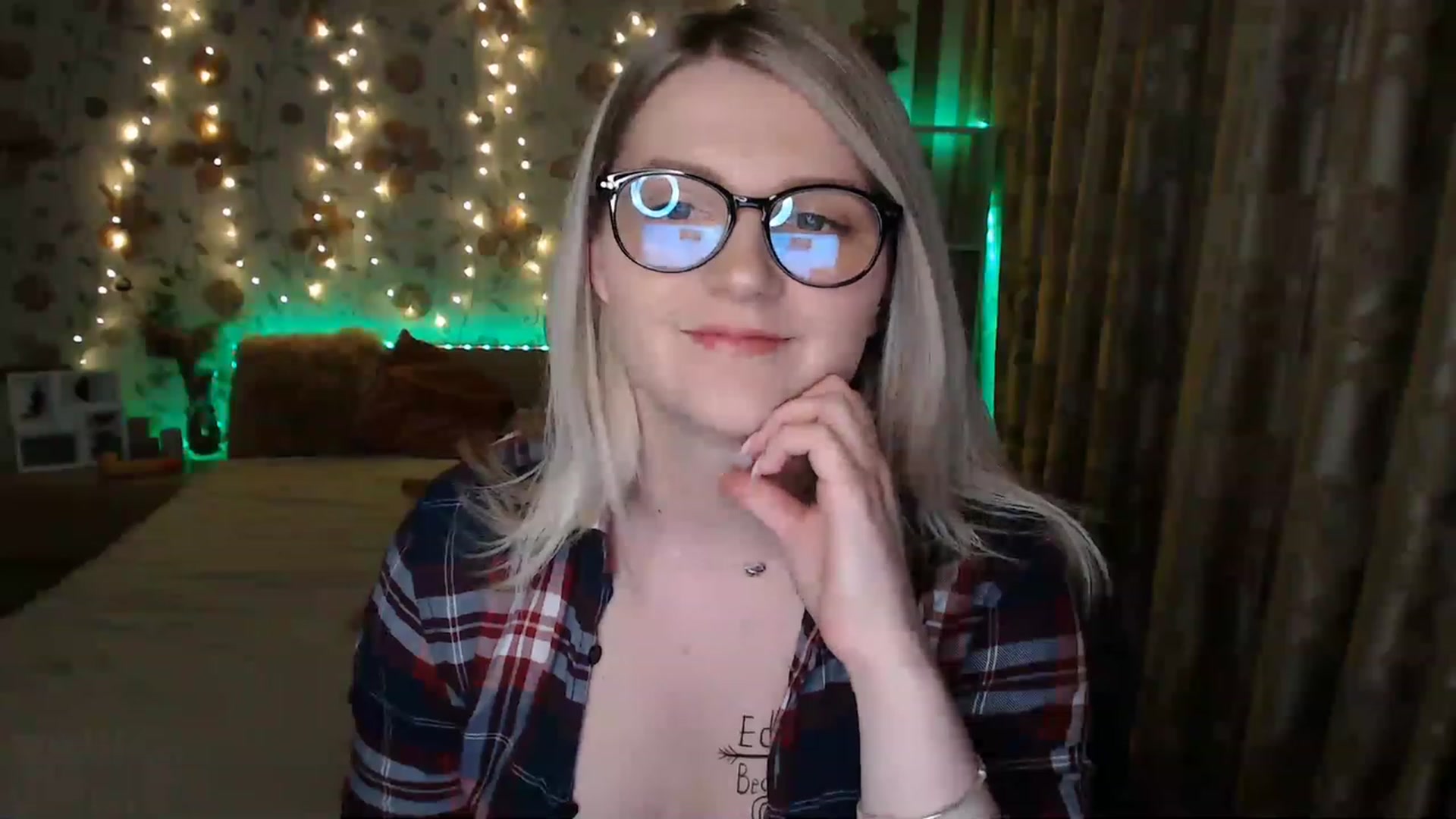 Gallery image thumbnail from Nice_Ass007's myfreecams stream on, 06/13/2023, 22:05 image 20 of 20