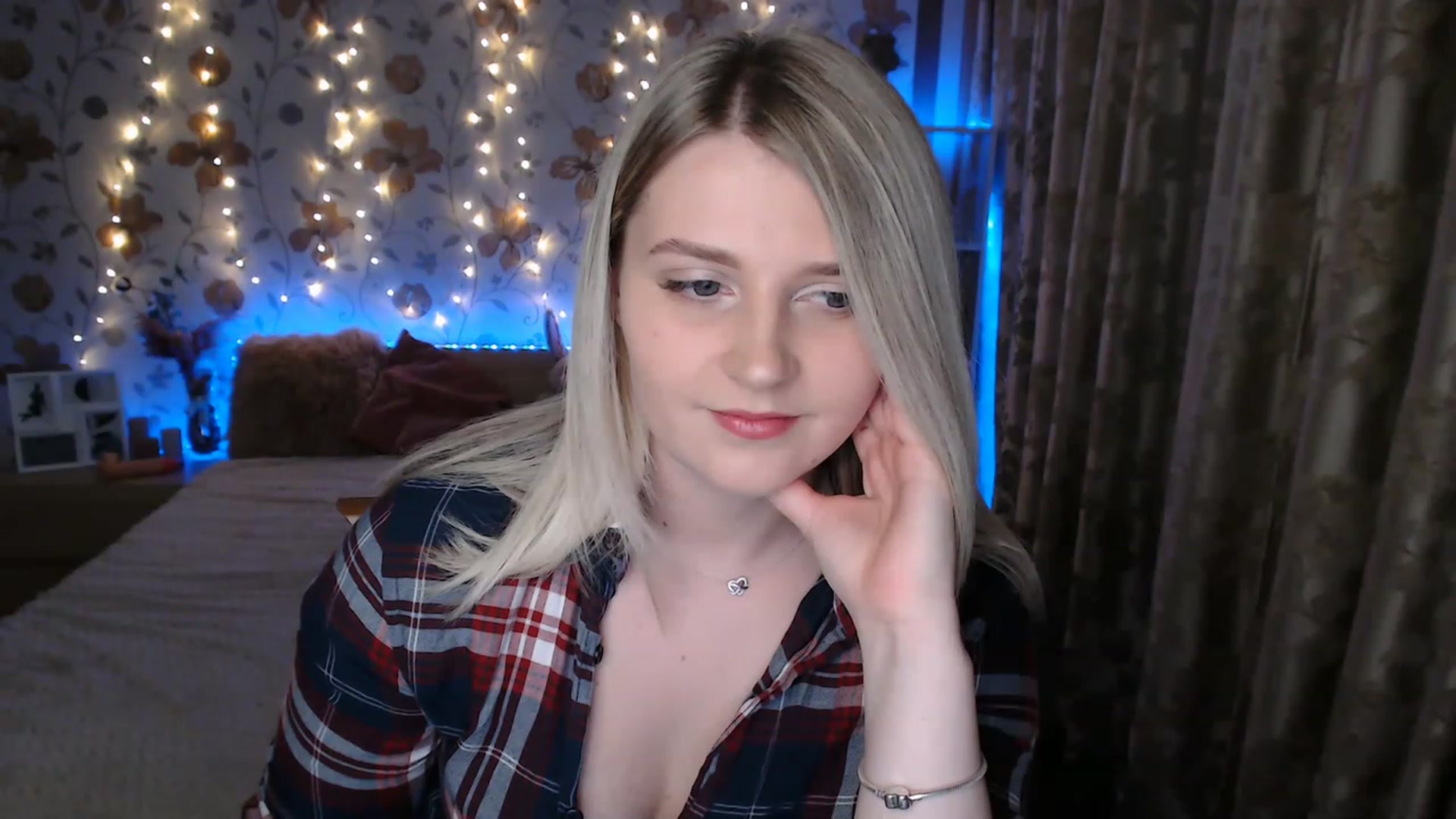 Gallery image thumbnail from Nice_Ass007's myfreecams stream on, 06/13/2023, 23:05 image 8 of 20