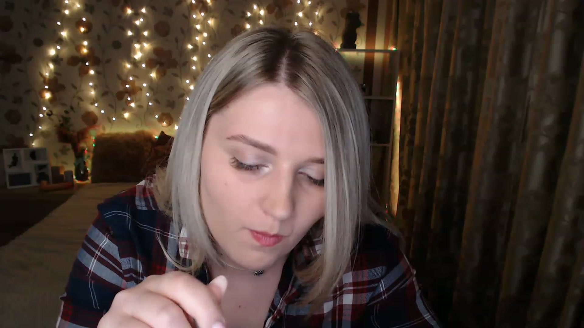 Gallery image thumbnail from Nice_Ass007's myfreecams stream on, 06/13/2023, 23:05 image 19 of 20