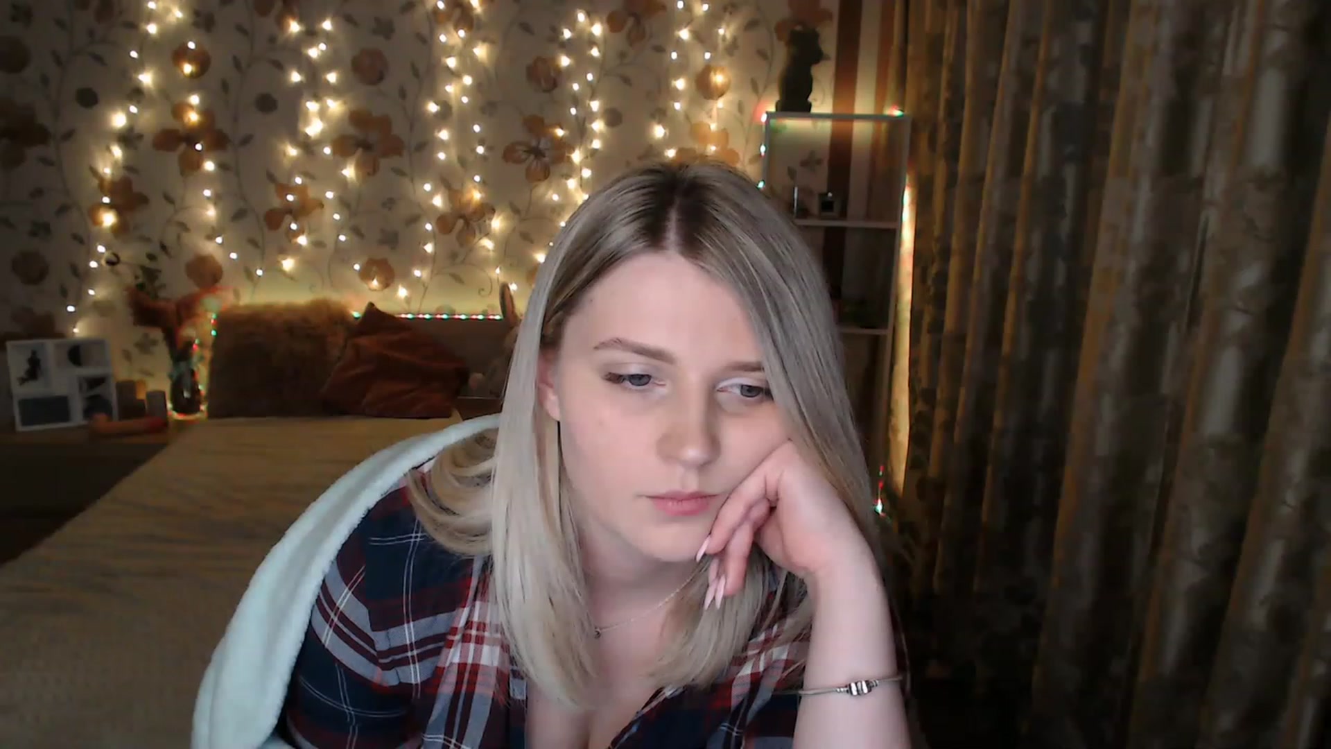 Gallery image thumbnail from Nice_Ass007's myfreecams stream on, 06/14/2023, 24:49 image 5 of 20