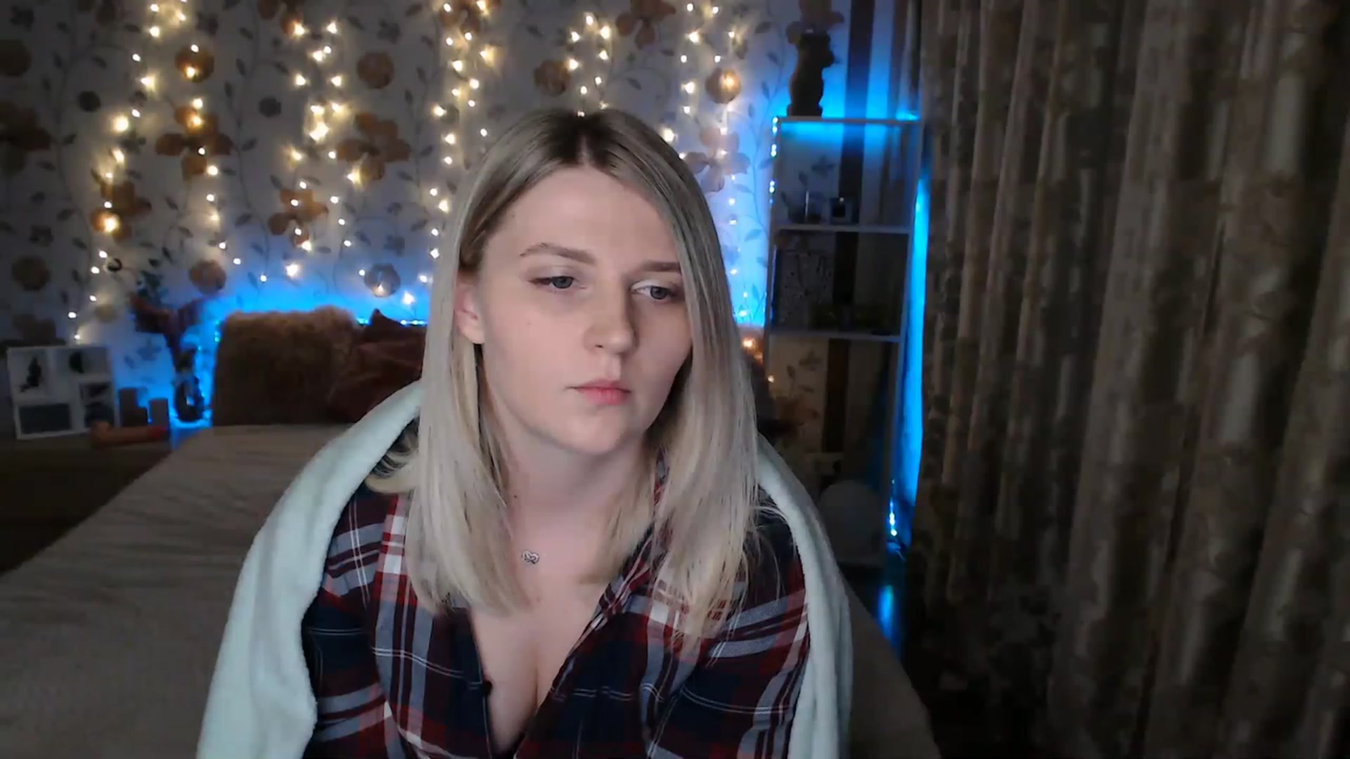 Gallery image thumbnail from Nice_Ass007's myfreecams stream on, 06/14/2023, 24:49 image 10 of 20