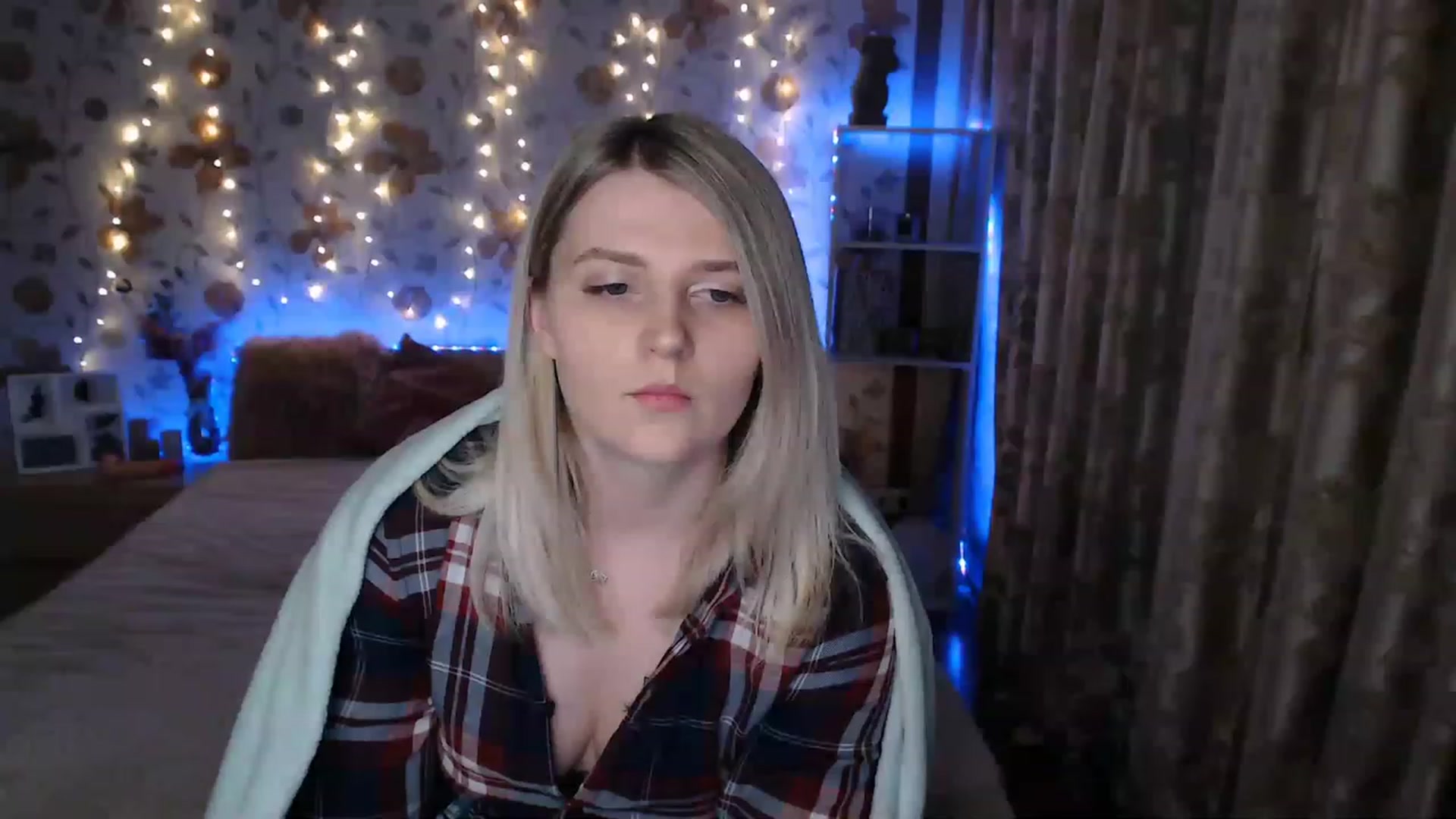 Gallery image thumbnail from Nice_Ass007's myfreecams stream on, 06/14/2023, 24:49 image 12 of 20