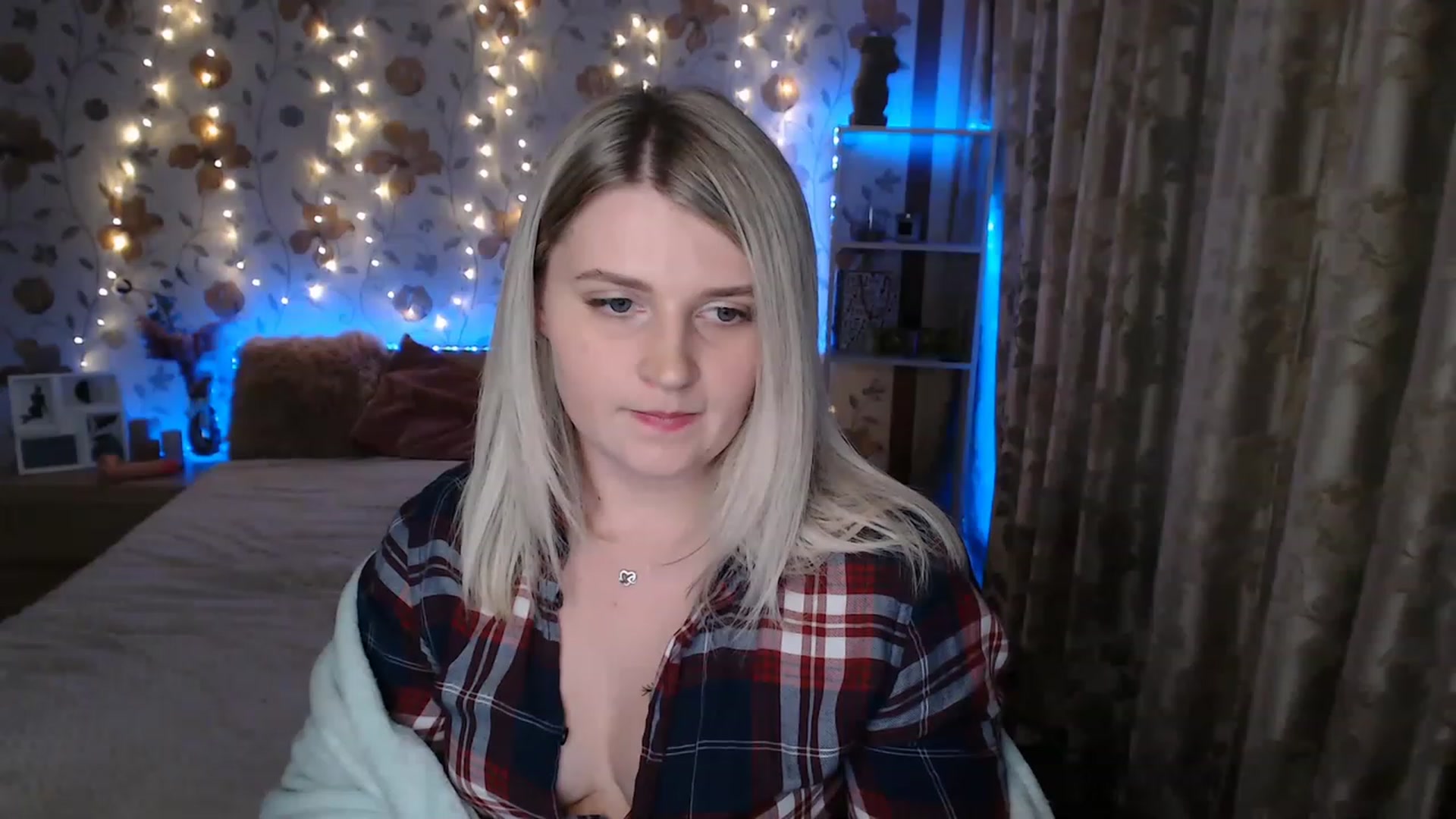 Gallery image thumbnail from Nice_Ass007's myfreecams stream on, 06/14/2023, 01:51 image 16 of 20