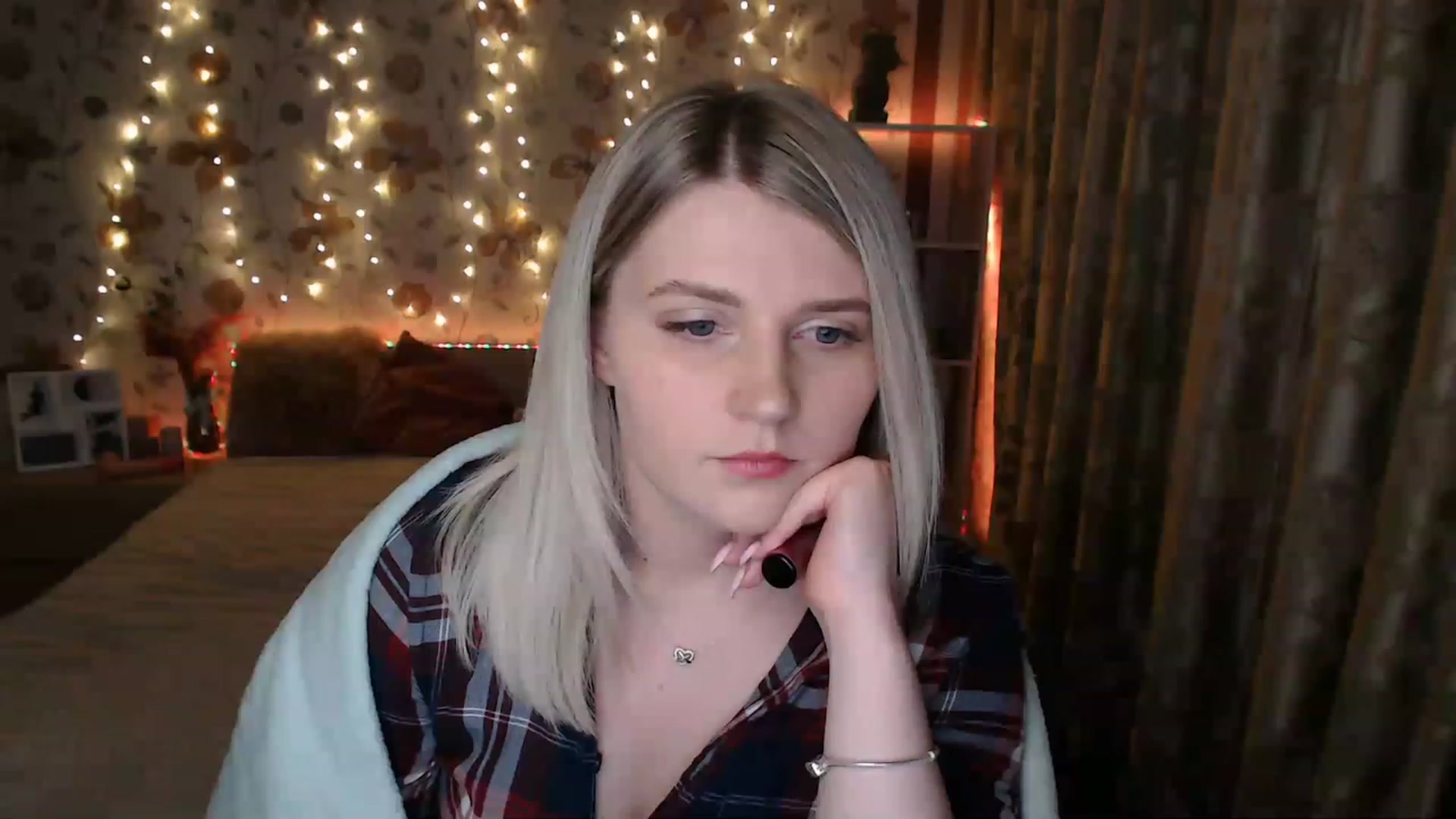 Gallery image thumbnail from Nice_Ass007's myfreecams stream on, 06/14/2023, 01:51 image 4 of 20