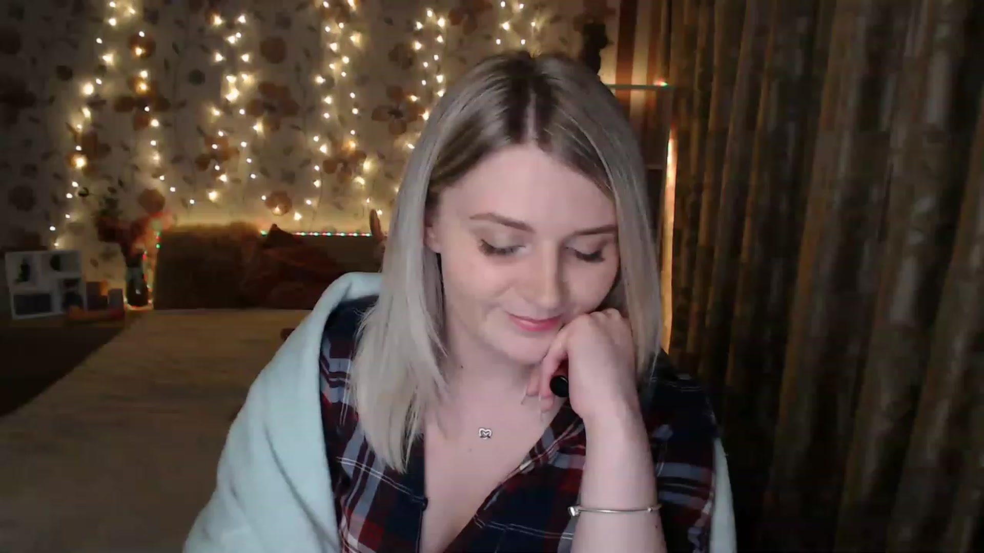Gallery image thumbnail from Nice_Ass007's myfreecams stream on, 06/14/2023, 01:51 image 3 of 20