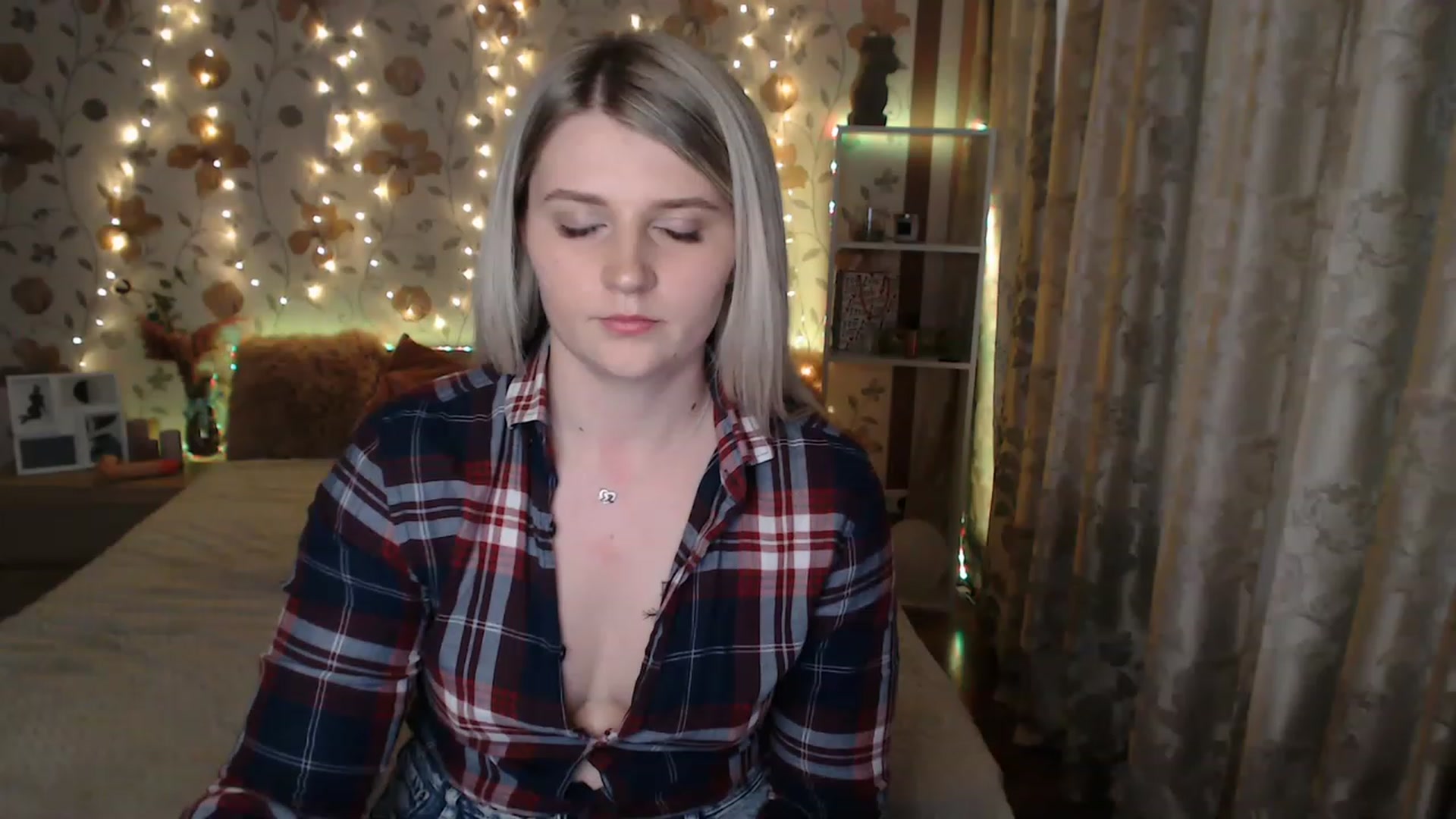 Gallery image thumbnail from Nice_Ass007's myfreecams stream on, 06/14/2023, 02:05 image 8 of 20