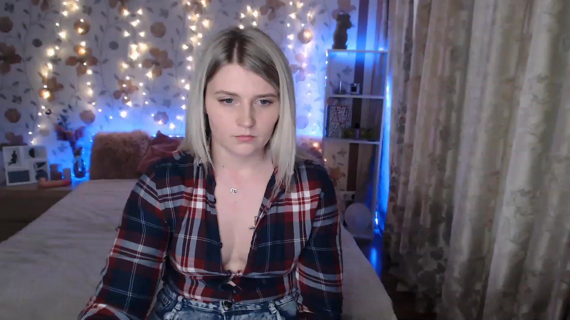 Gallery image thumbnail from Nice_Ass007's myfreecams stream on, 06/14/2023, 02:05 image 18 of 20