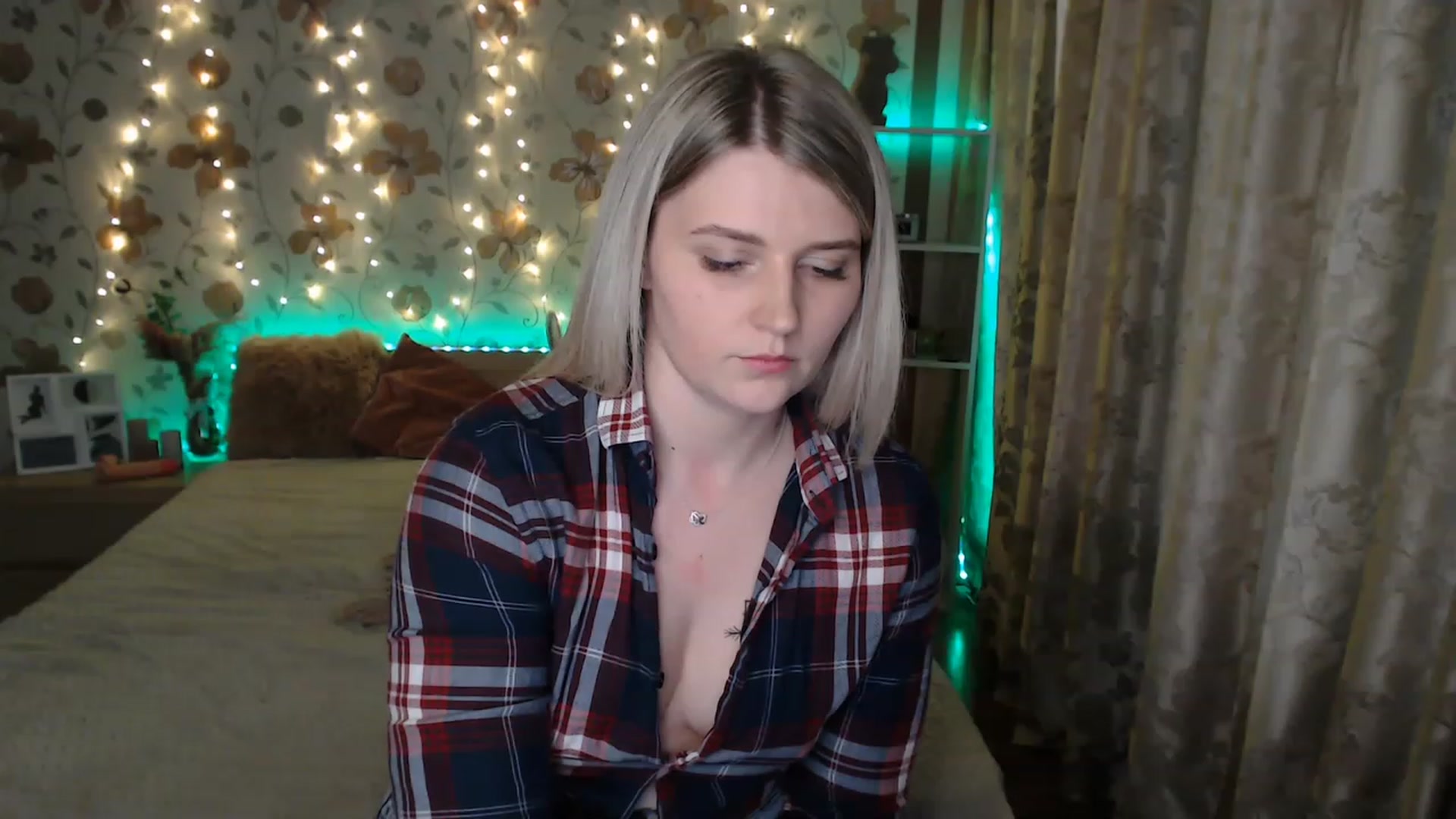 Gallery image thumbnail from Nice_Ass007's myfreecams stream on, 06/14/2023, 02:05 image 9 of 20