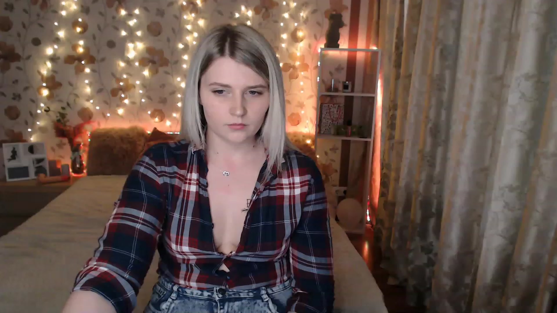 Gallery image thumbnail from Nice_Ass007's myfreecams stream on, 06/14/2023, 02:05 image 14 of 20