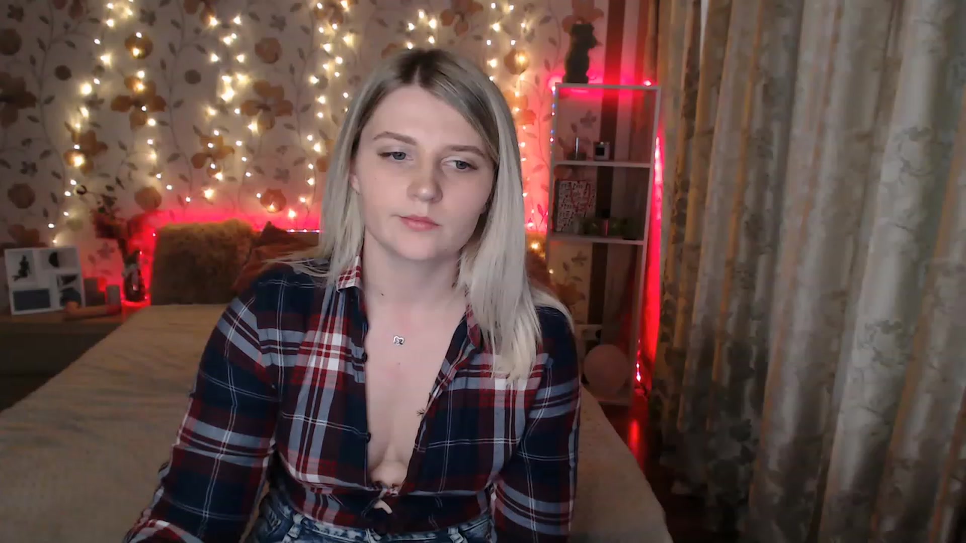 Gallery image thumbnail from Nice_Ass007's myfreecams stream on, 06/14/2023, 02:05 image 20 of 20
