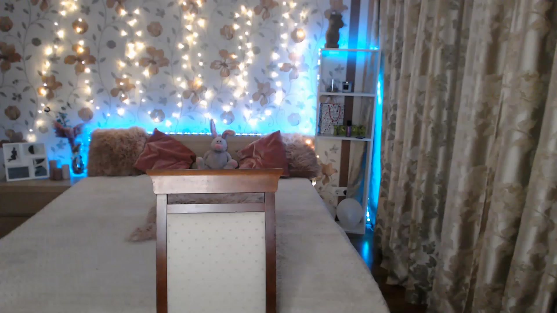 Gallery image thumbnail from Nice_Ass007's myfreecams stream on, 06/14/2023, 19:41 image 7 of 20