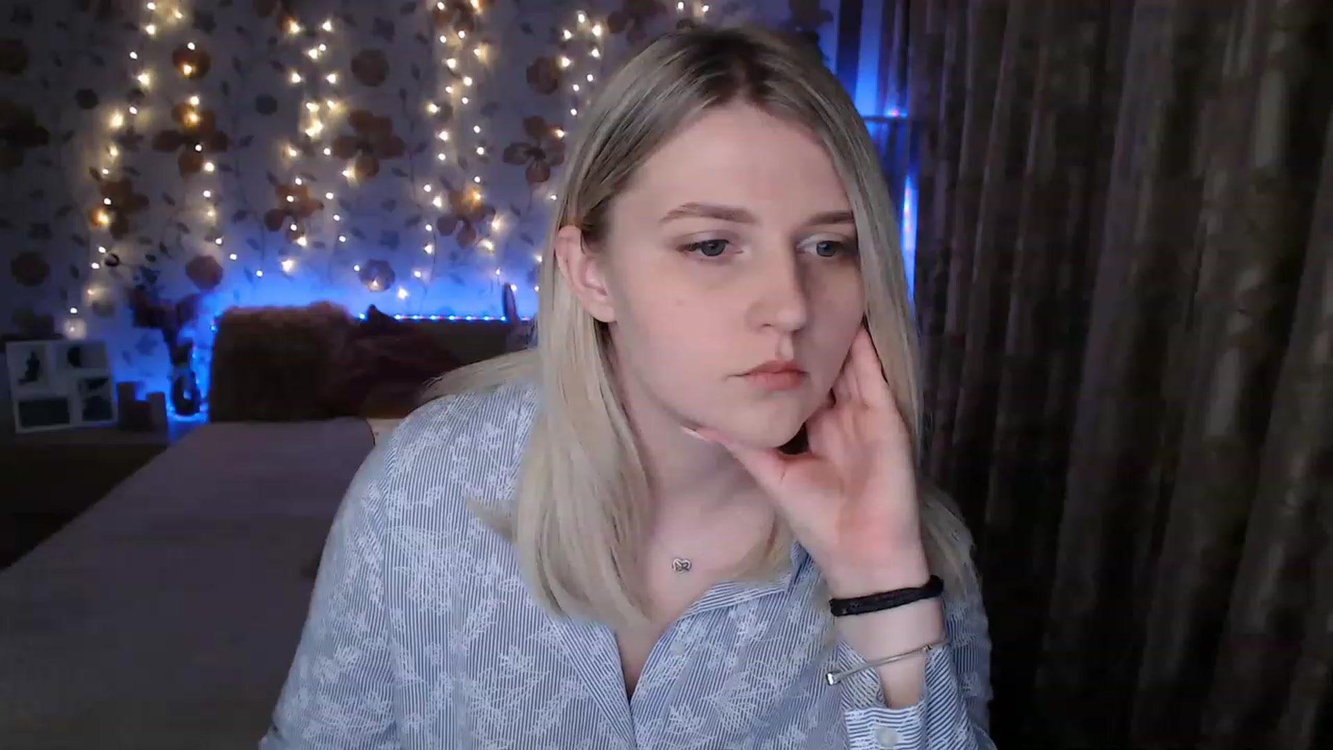 Gallery image thumbnail from Nice_Ass007's myfreecams stream on, 06/14/2023, 19:41 image 17 of 20