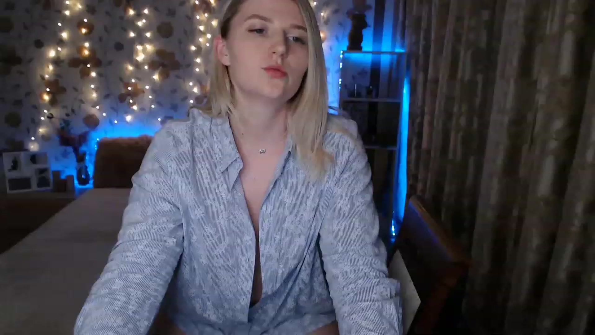 Gallery image thumbnail from Nice_Ass007's myfreecams stream on, 06/14/2023, 22:17 image 14 of 20