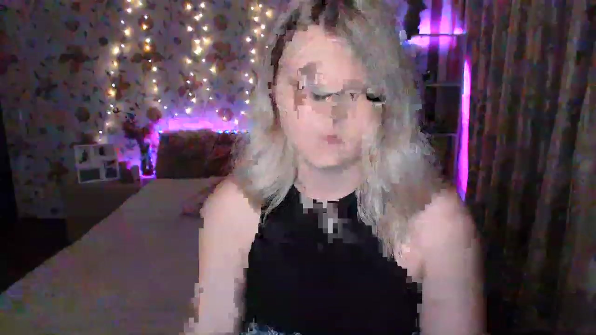 Gallery image thumbnail from Nice_Ass007's myfreecams stream on, 06/15/2023, 19:46 image 13 of 20