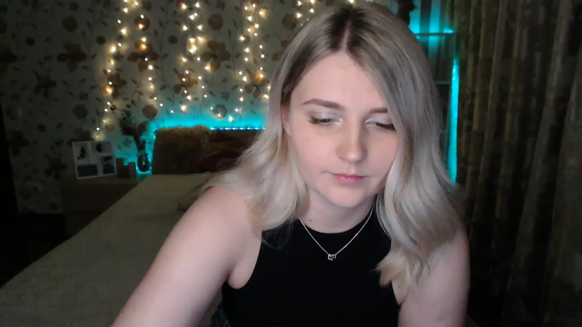 Gallery image thumbnail from Nice_Ass007's myfreecams stream on, 06/15/2023, 20:40 image 20 of 20