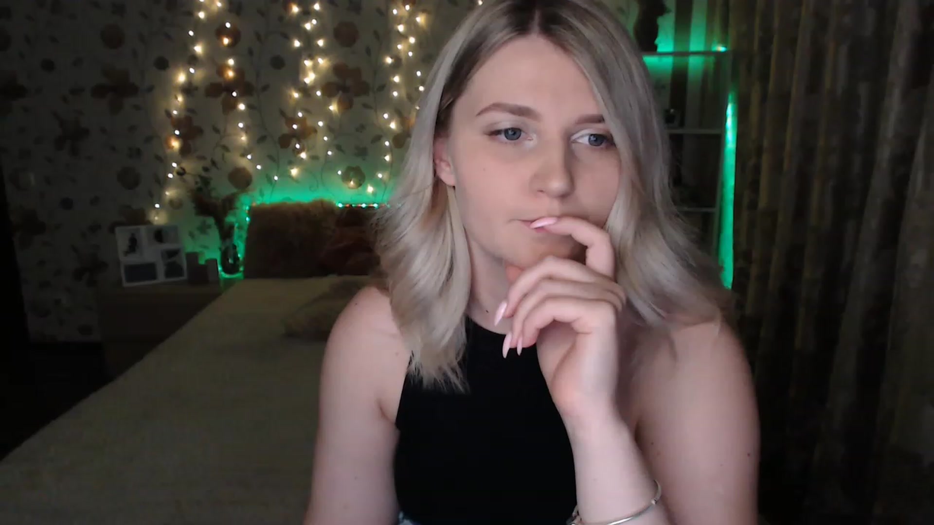 Gallery image thumbnail from Nice_Ass007's myfreecams stream on, 06/15/2023, 20:40 image 1 of 20