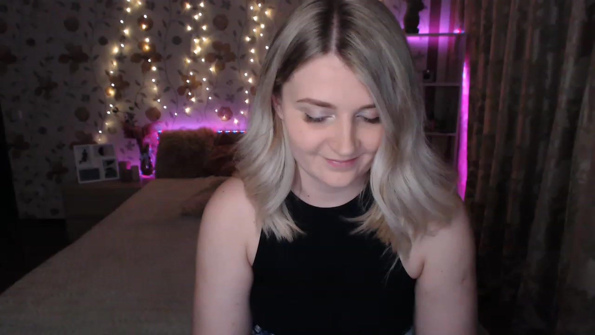 Gallery image thumbnail from Nice_Ass007's myfreecams stream on, 06/15/2023, 20:40 image 4 of 20