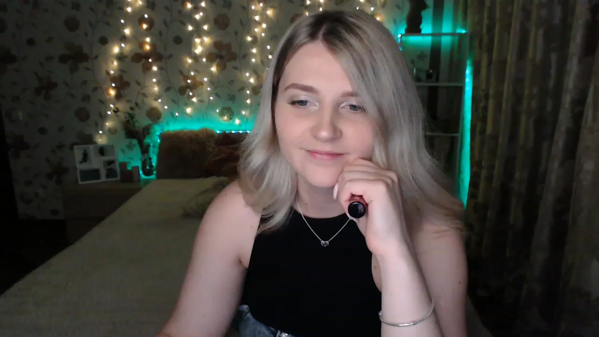 Gallery image thumbnail from Nice_Ass007's myfreecams stream on, 06/15/2023, 21:08 image 9 of 20