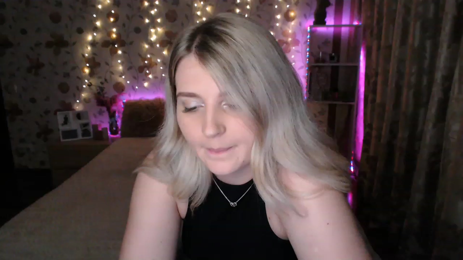 Gallery image thumbnail from Nice_Ass007's myfreecams stream on, 06/15/2023, 21:08 image 5 of 20
