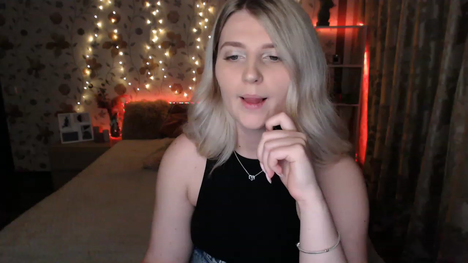 Gallery image thumbnail from Nice_Ass007's myfreecams stream on, 06/15/2023, 21:08 image 2 of 20