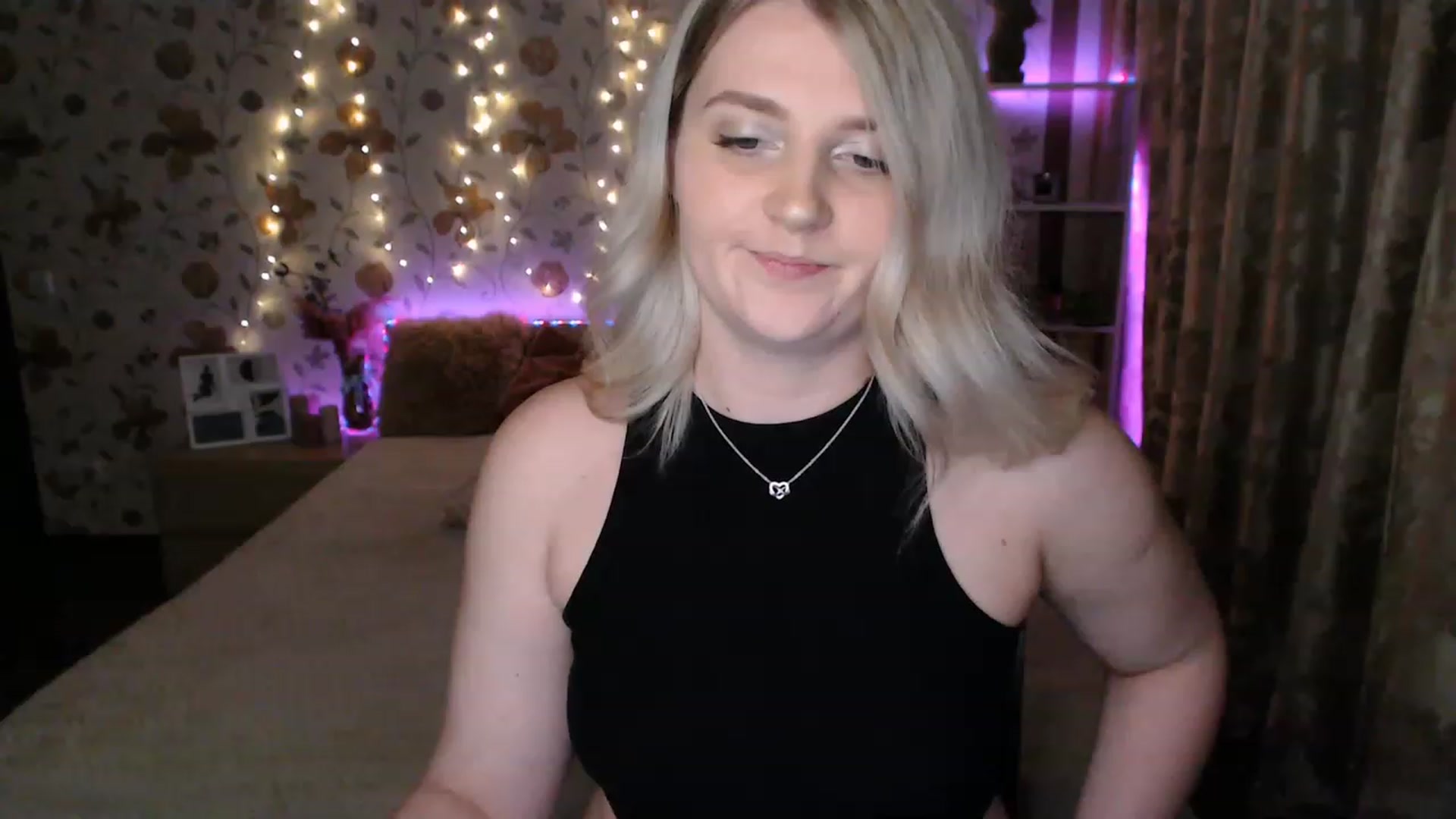 Gallery image thumbnail from Nice_Ass007's myfreecams stream on, 06/15/2023, 21:08 image 18 of 20