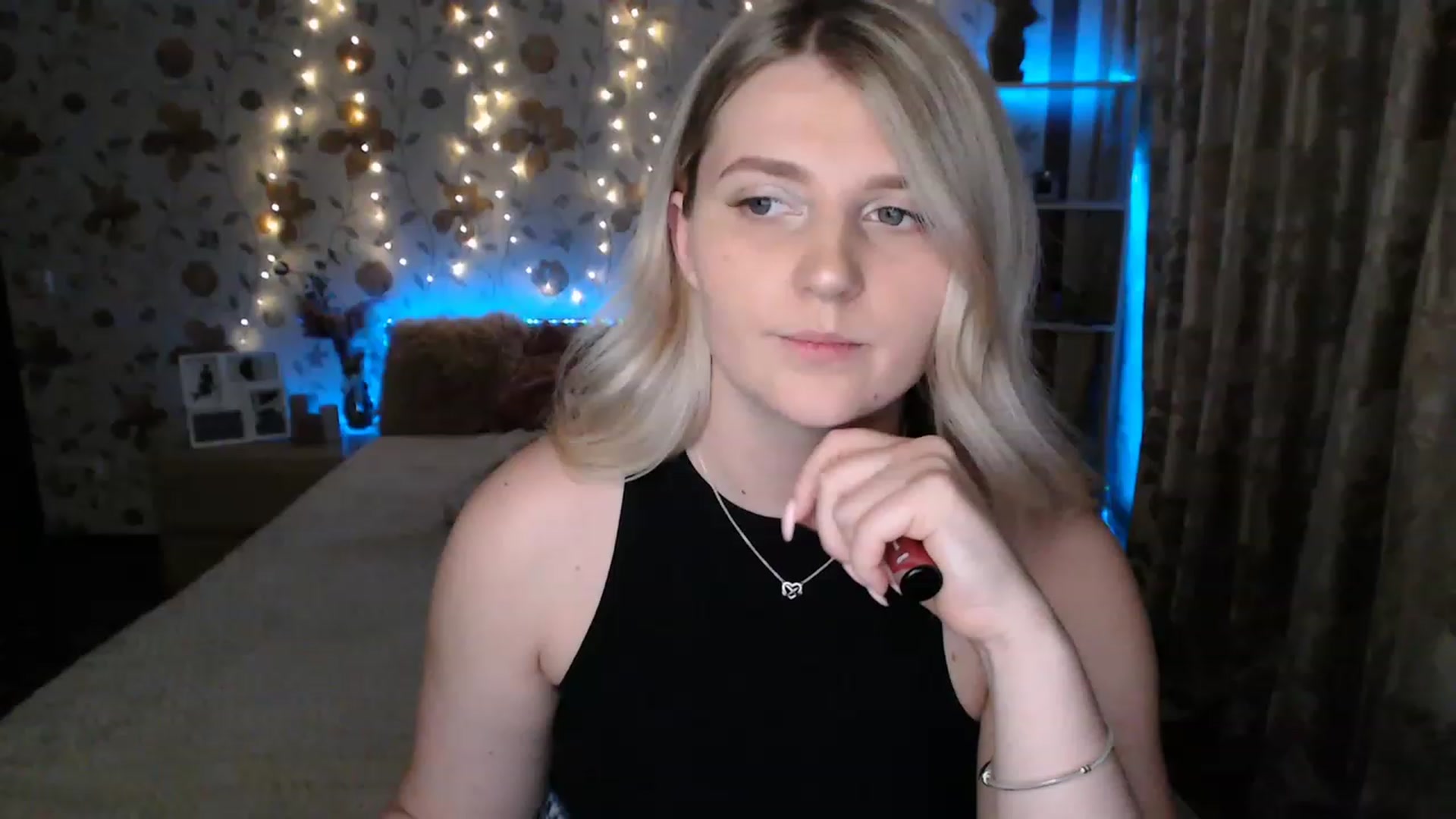Gallery image thumbnail from Nice_Ass007's myfreecams stream on, 06/15/2023, 21:24 image 14 of 20