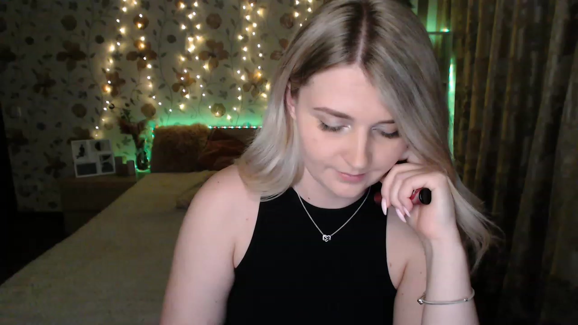 Gallery image thumbnail from Nice_Ass007's myfreecams stream on, 06/15/2023, 21:24 image 17 of 20