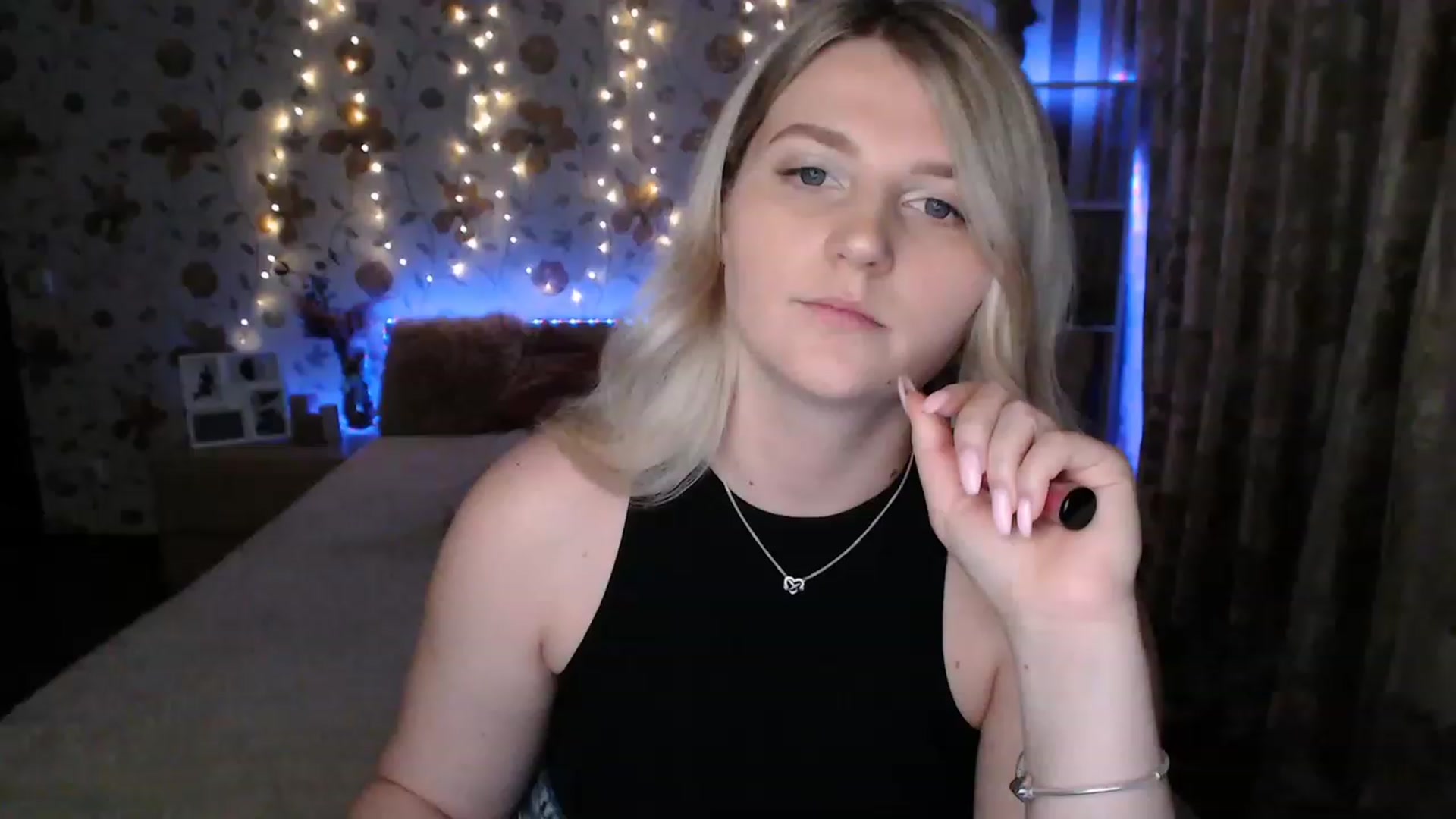 Gallery image thumbnail from Nice_Ass007's myfreecams stream on, 06/15/2023, 21:24 image 12 of 20